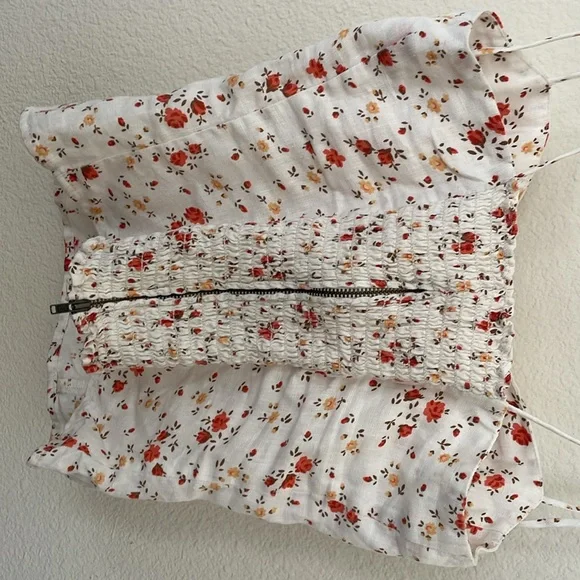 Reformation Liza Top Size 4 - Picture 7 of 11